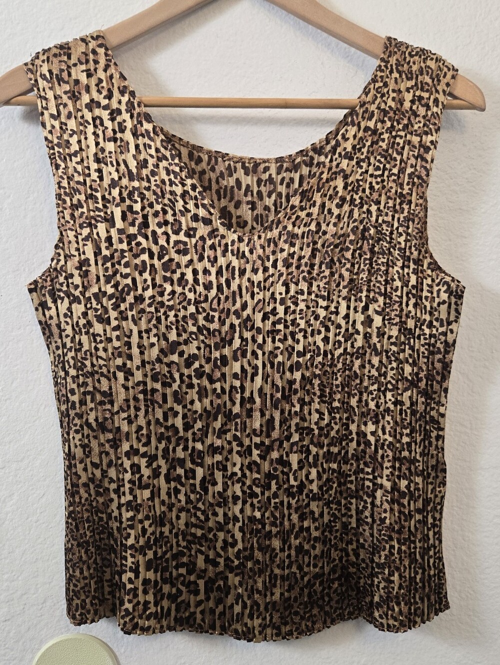 Jaipur Accordion-pleated V-neck Tank Top Blouse